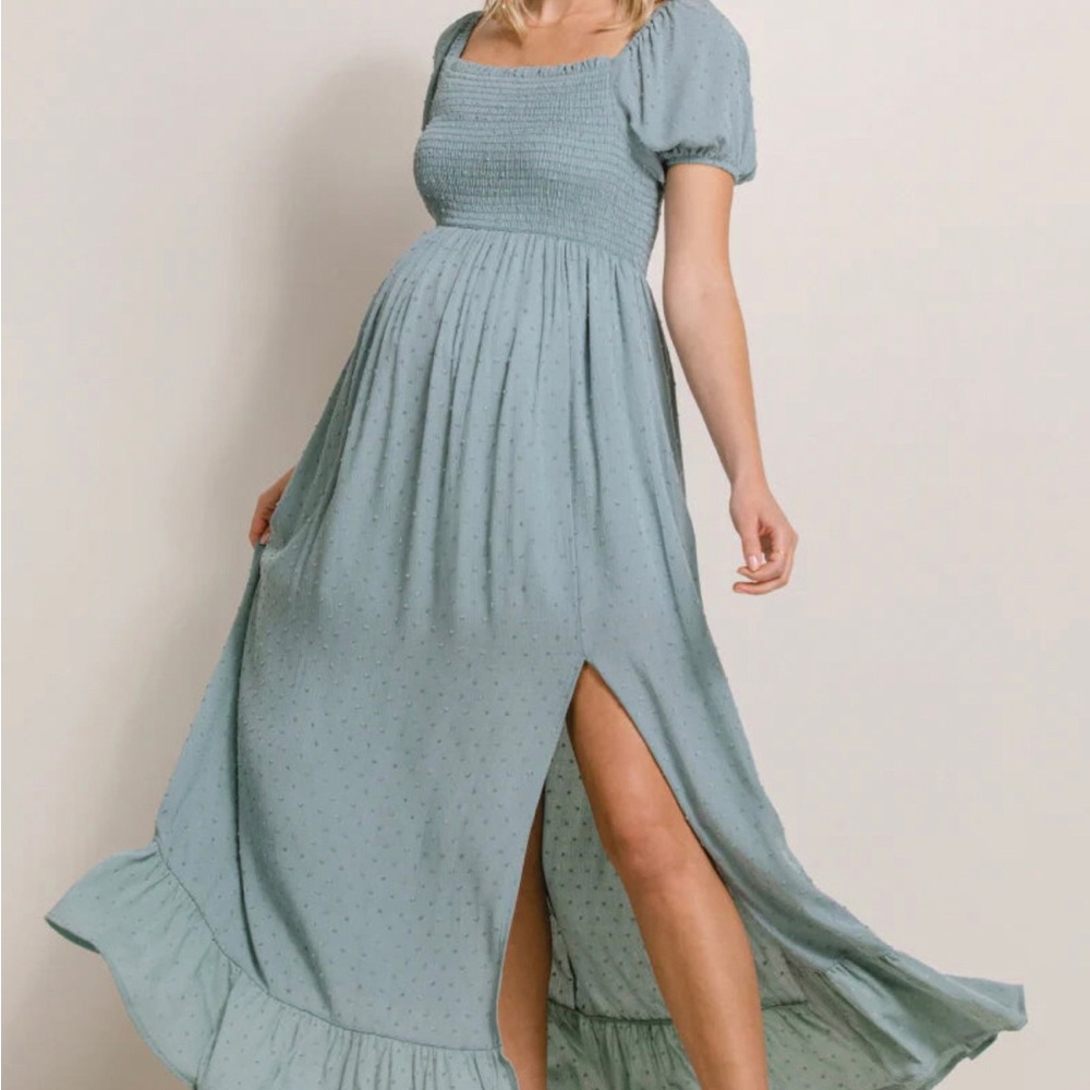 Smocked Puff-Sleeve Maternity Maxi Dress in Sage Green